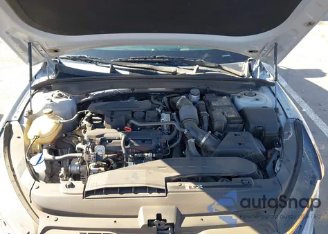 2022 Kia K5 Gt-Line z USA, uszkodzony, nr VIN 5XXG64J20NG131360